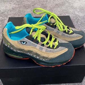 Nike air max 95 monster size 2youth worn a couple of times